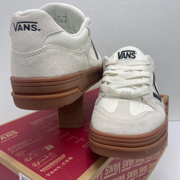 Vans Men’s Upland
Suede Marshmallow/Gum
VN000D250VM Sneakers - Picture 7 of 16